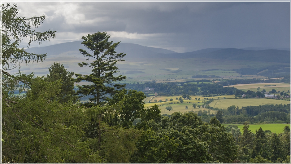 Rain overCheviot